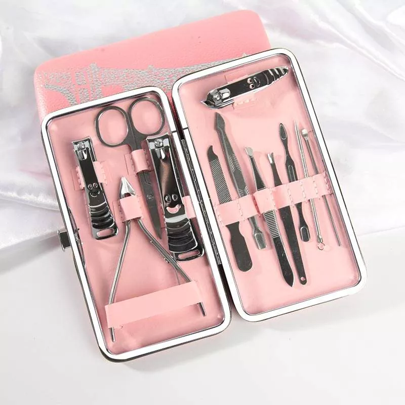 Kodėl kristalinė nagų dildė yra švelnesnė natūraliems nagams