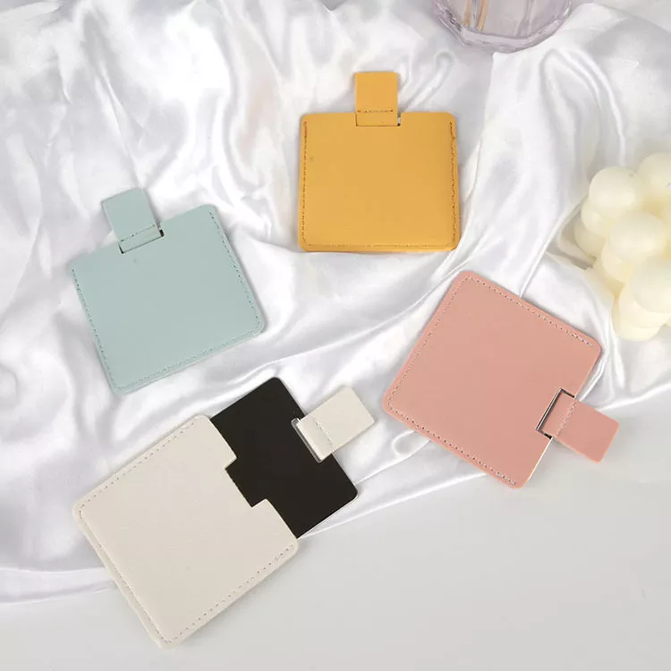 Kreditinės kortelės dydžio kišeninis veidrodis