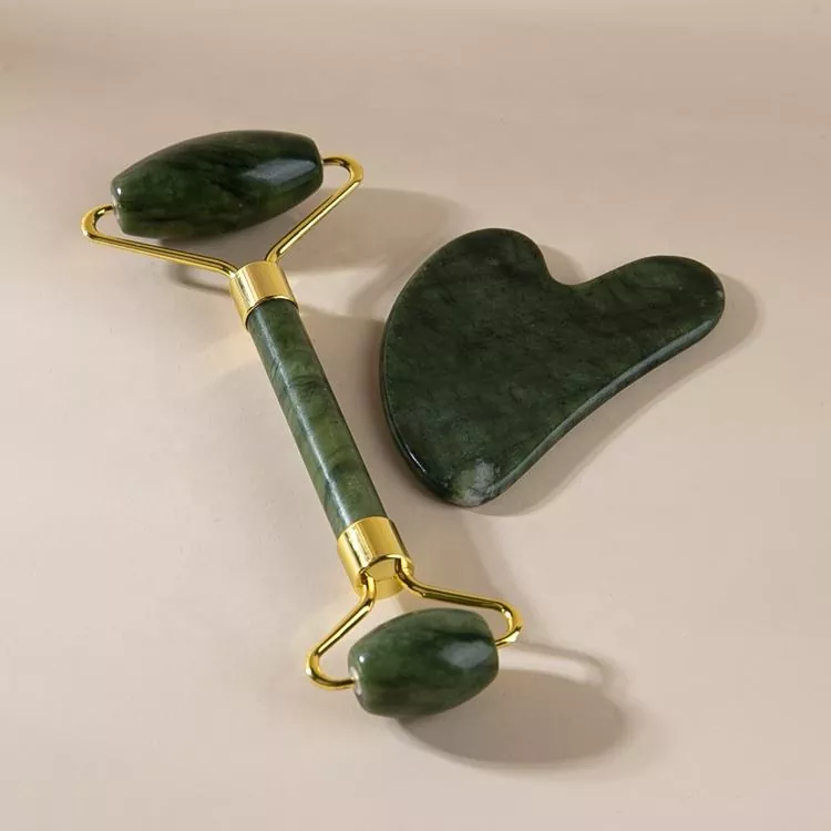 Pasirinktinis Jade volelis ir Gua Sha rinkinys